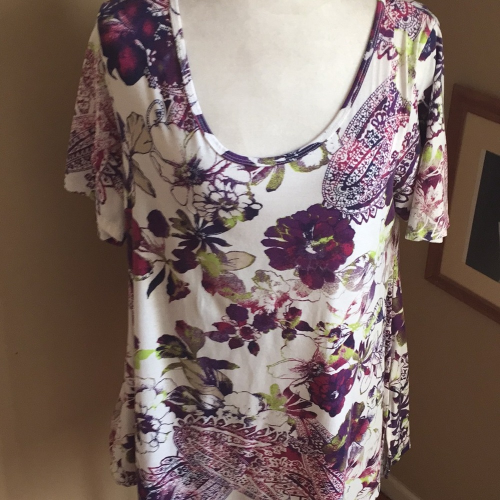 Flower lularoe shirt